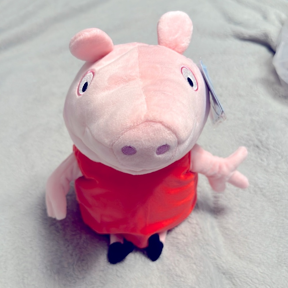 Singing Peppa pig puppet
